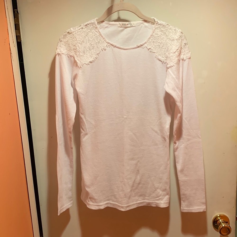 Level up lace top